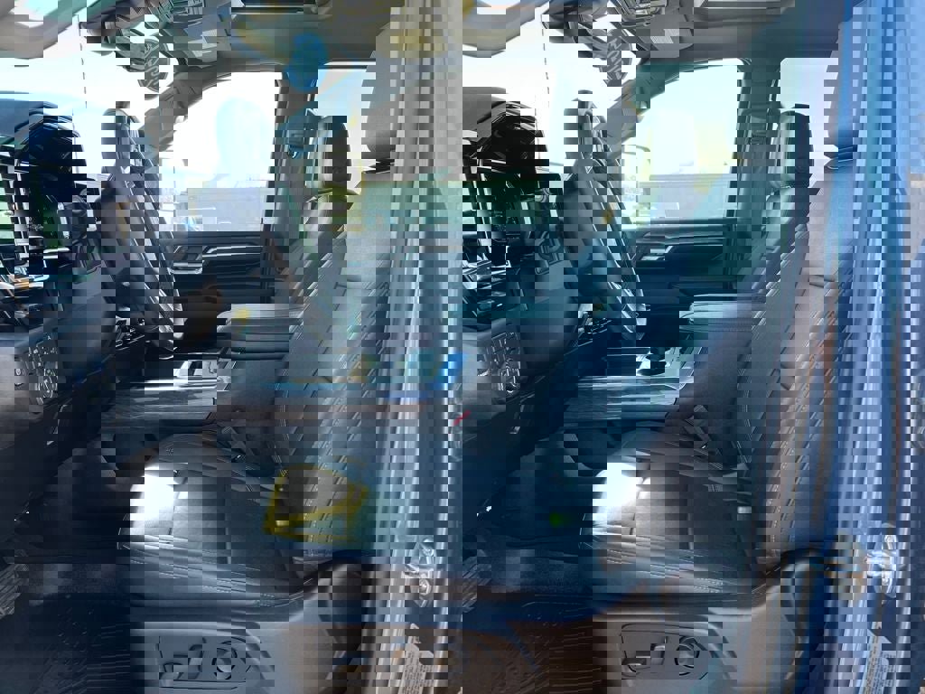 Used 2024 Chevrolet Silverado 2500 LTZ w/ LTZ Premium Package image 8