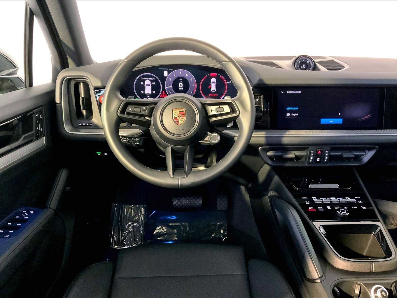 Certified 2025 Porsche Cayenne image 13