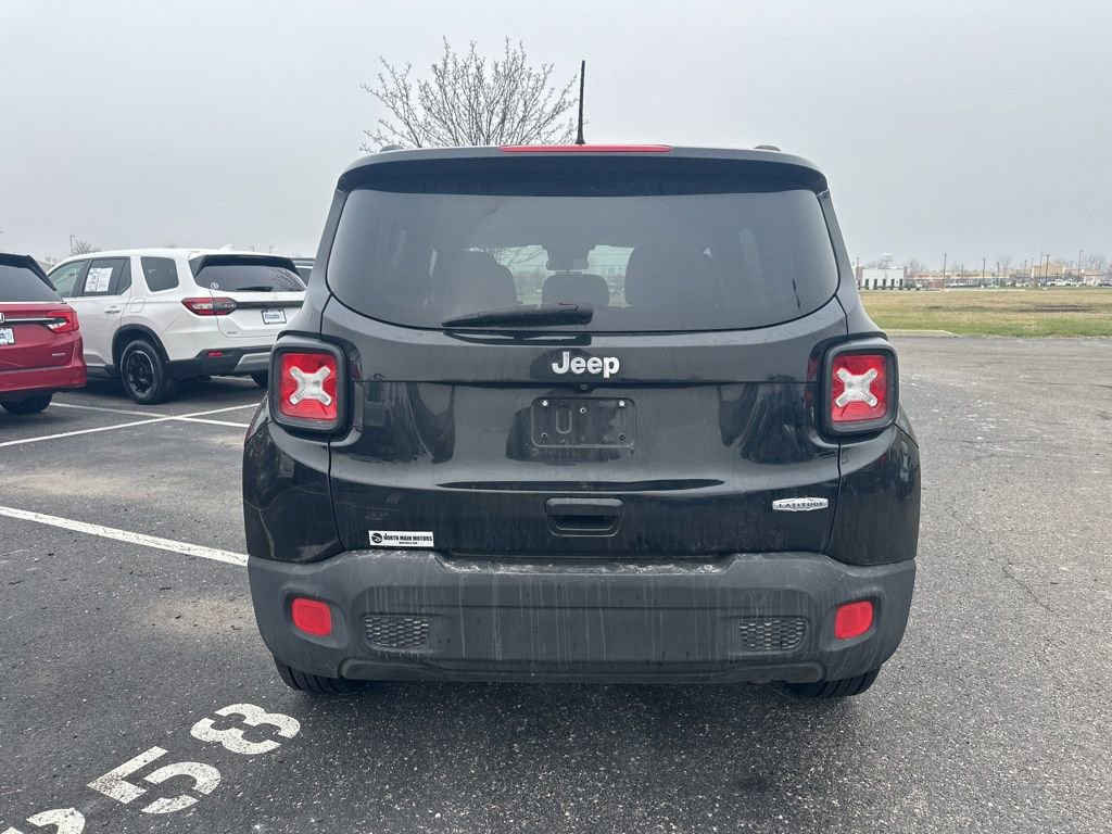 Used 2018 Jeep Renegade Latitude image 8