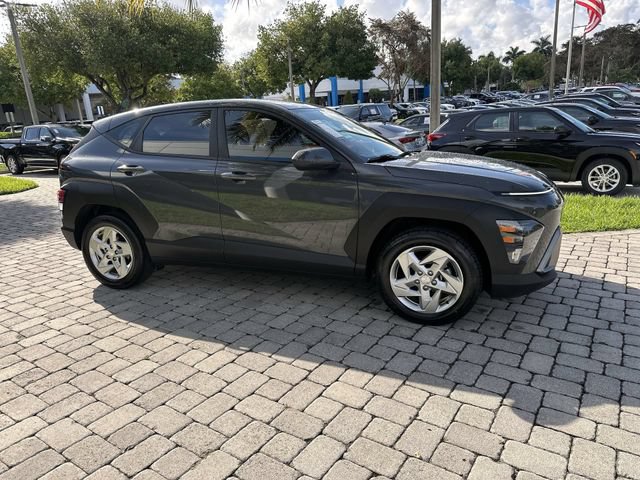 Used 2024 Hyundai Kona SE FWD image 15