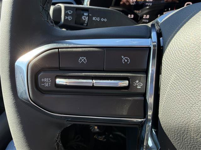 New 2026 GMC Canyon Elevation w/ Convenience Package image 16