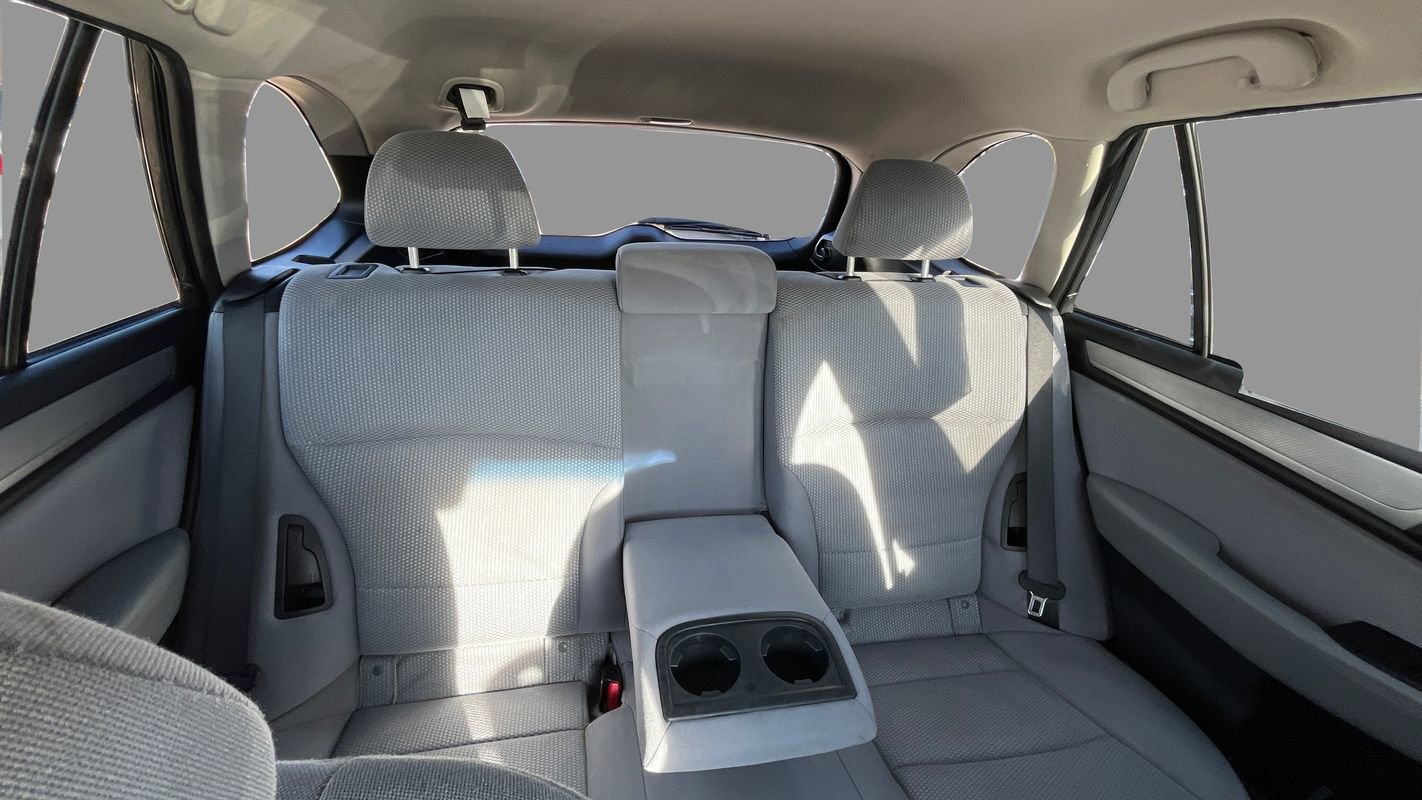 Used 2019 Subaru Outback 2.5i Premium image 13