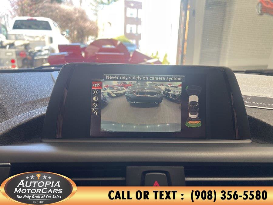 Used 2015 BMW M235i Convertible image 25