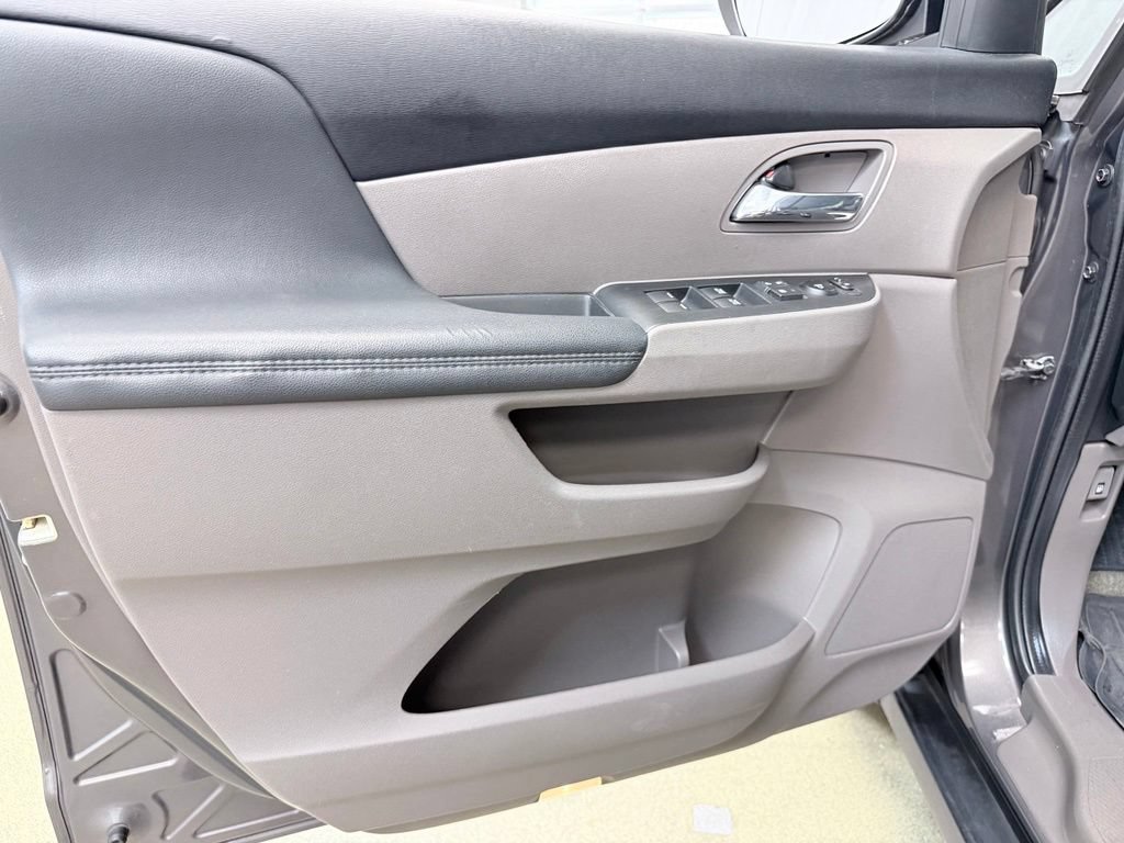 Used 2016 Honda Odyssey EX-L image 8