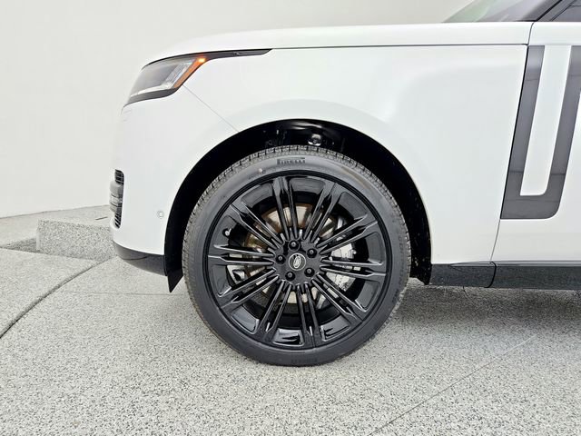 New 2025 Land Rover Range Rover Long Wheelbase SE image 33