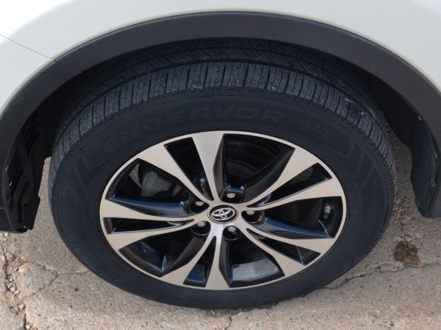 Used 2015 Toyota RAV4 Limited AWD/4WD image 11