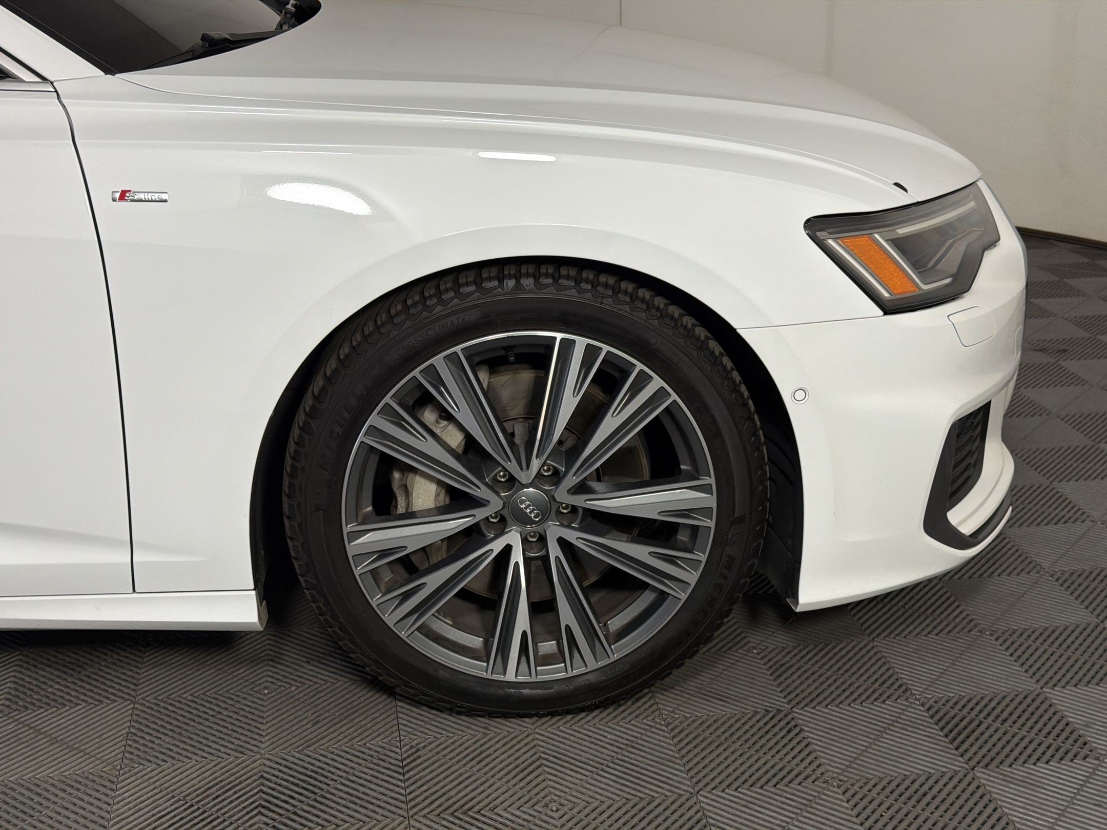 Used 2019 Audi A6 3.0T Premium Plus w/ Premium Plus Package AWD/4WD image 12