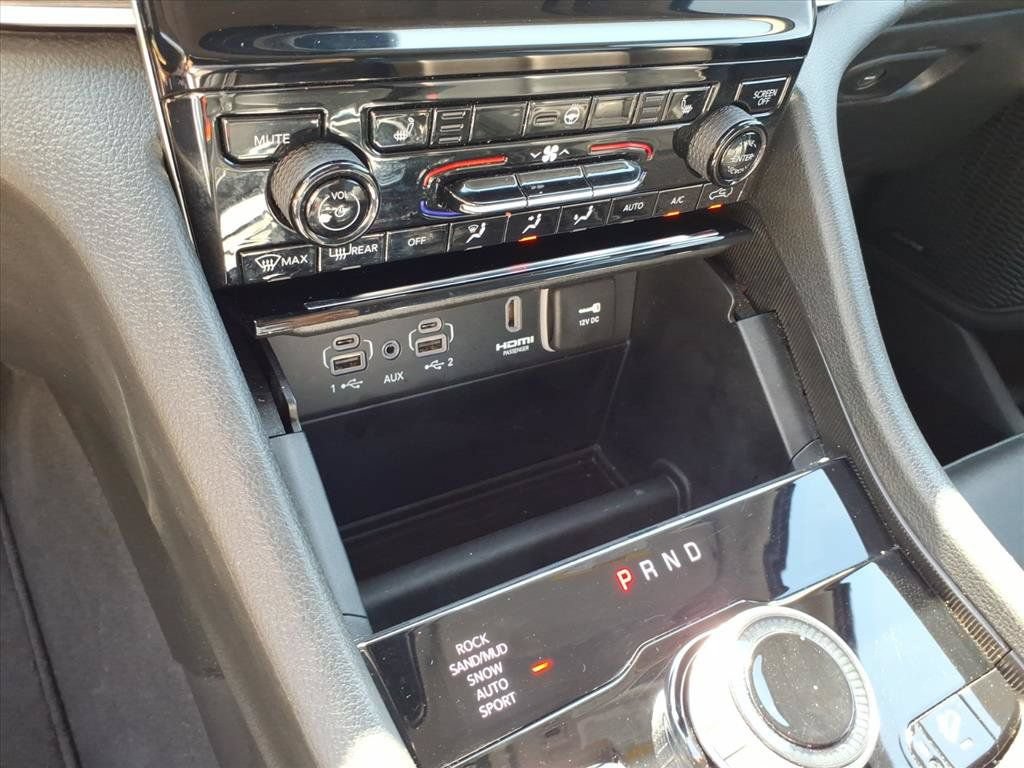 Used 2024 Jeep Grand Cherokee Limited 4xe AWD/4WD image 31