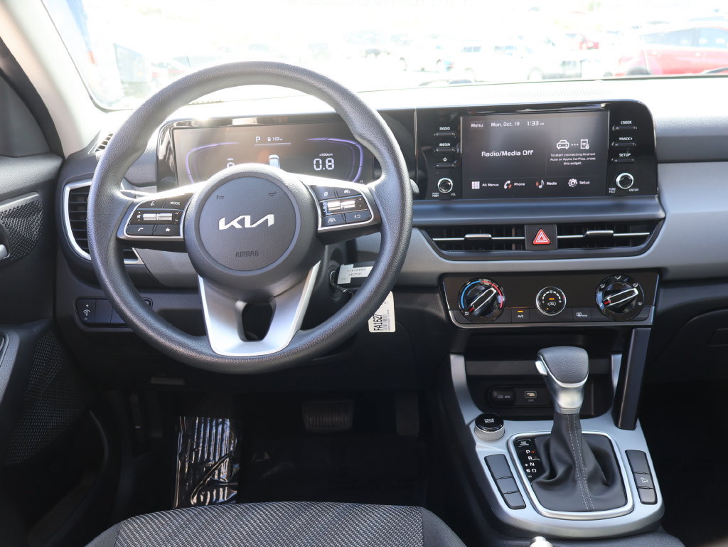 Used 2026 Kia Seltos LX FWD image 17