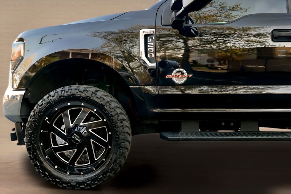 Used 2021 Ford F250 XL w/ STX Appearance Package image 16