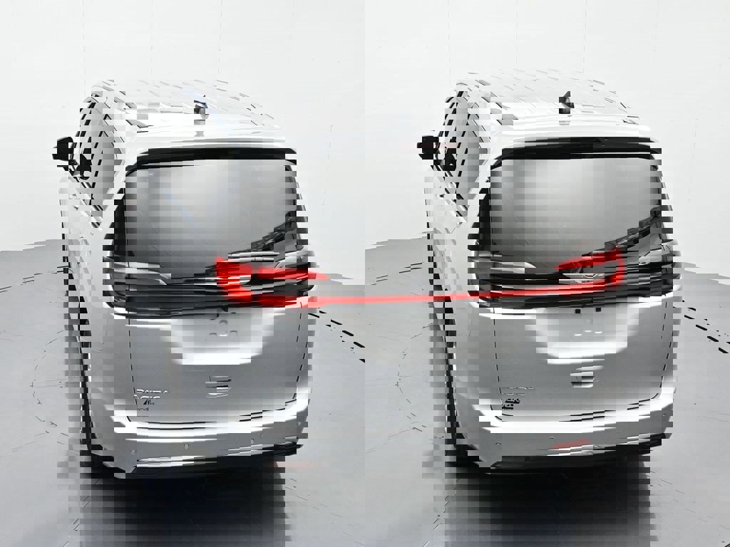 New 2026 Chrysler Pacifica Select image 15