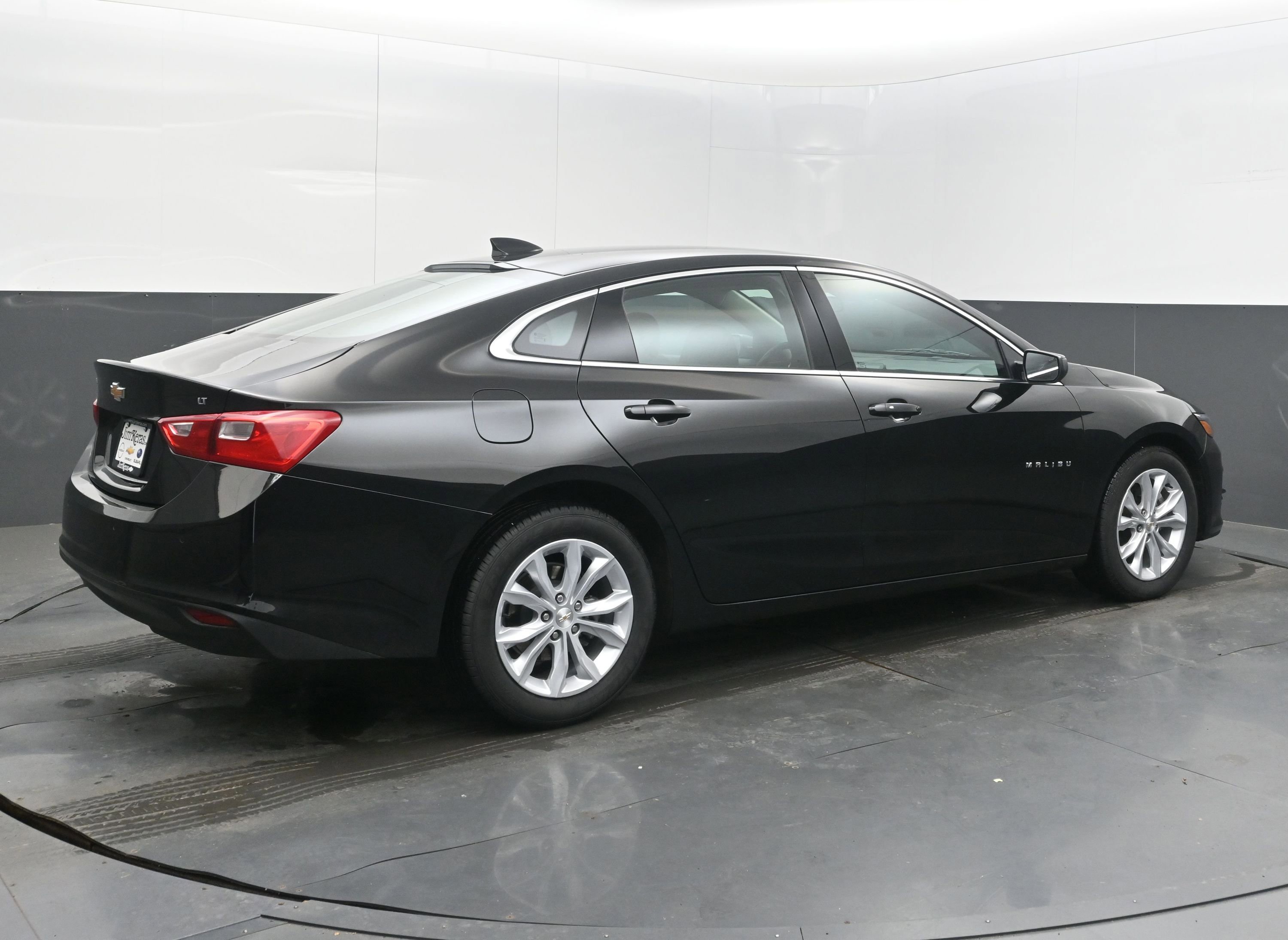 Used 2024 Chevrolet Malibu LT image 9