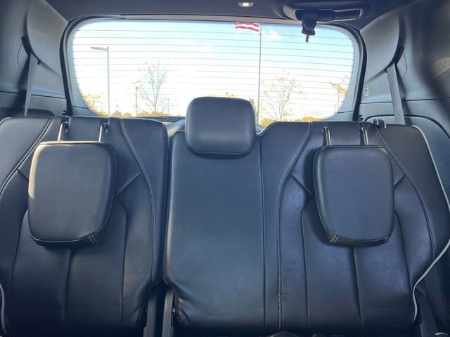 Used 2025 Chrysler Pacifica Limited image 34