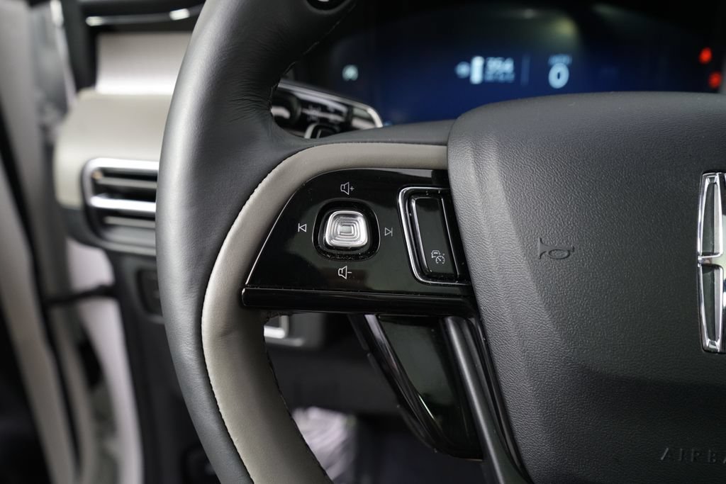 New 2026 Lincoln Corsair Reserve w/ Jet Appearance Package AWD/4WD image 33