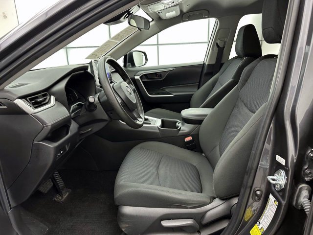 Used 2023 Toyota RAV4 LE AWD/4WD image 12