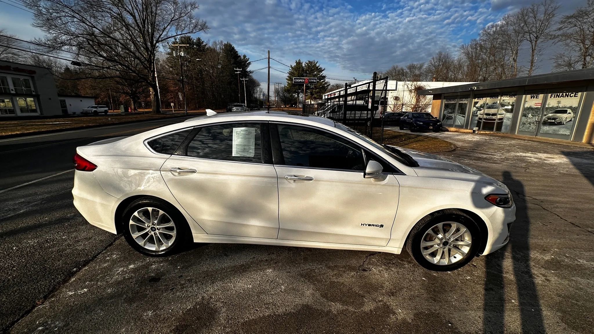 Used 2019 Ford Fusion SEL image 4