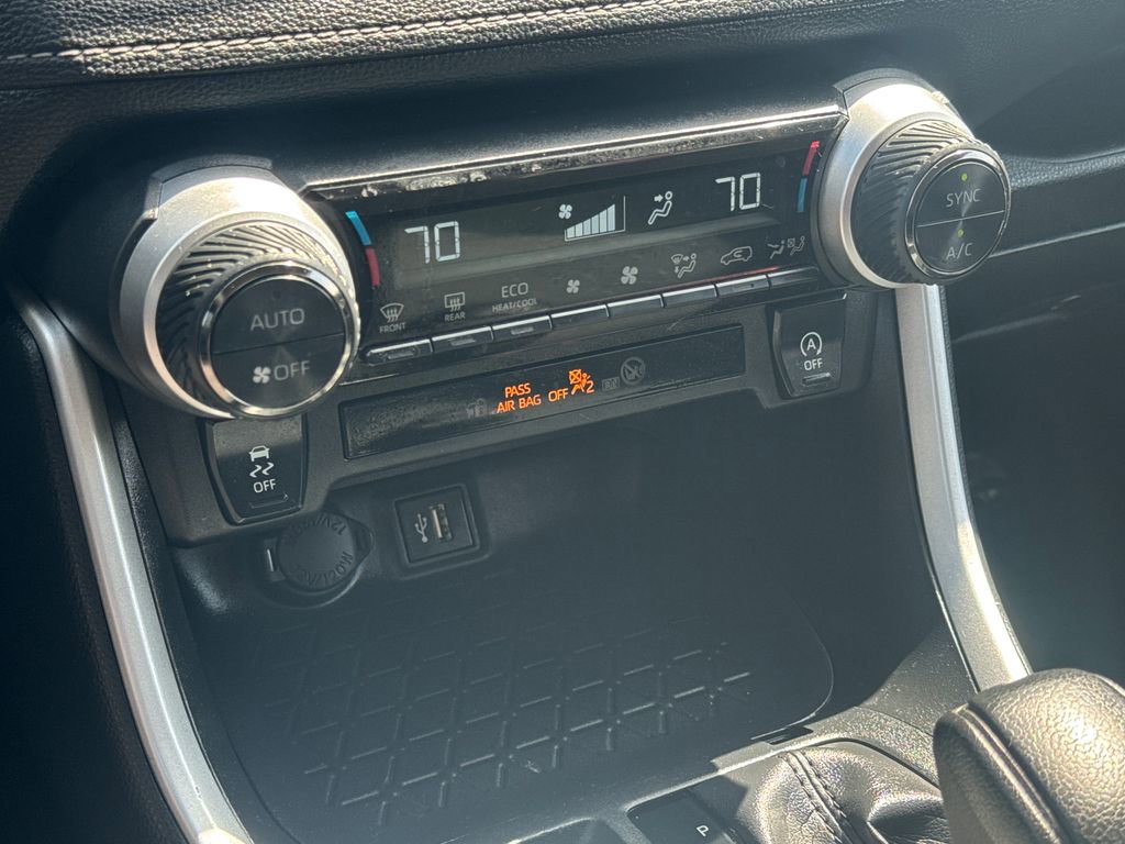 Used 2024 Toyota RAV4 XLE AWD/4WD image 24