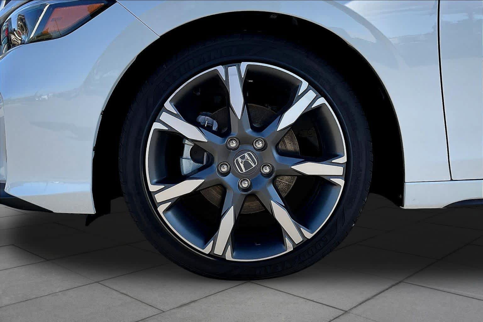 Used 2026 Honda Civic Sport Touring image 11