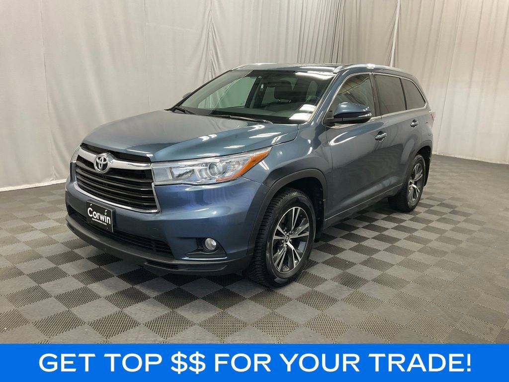 Used 2016 Toyota Highlander XLE AWD/4WD video 3