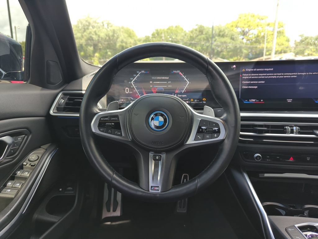 Used 2023 BMW 330e RWD image 17