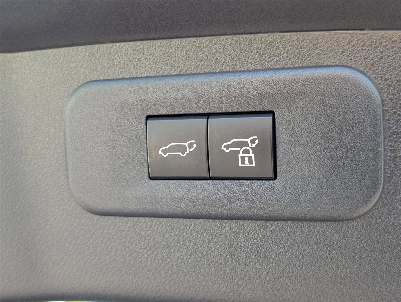 Used 2023 Lexus NX 350h AWD image 14