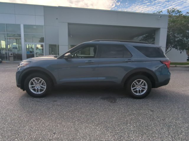 New 2027 Ford Explorer Active RWD image 8