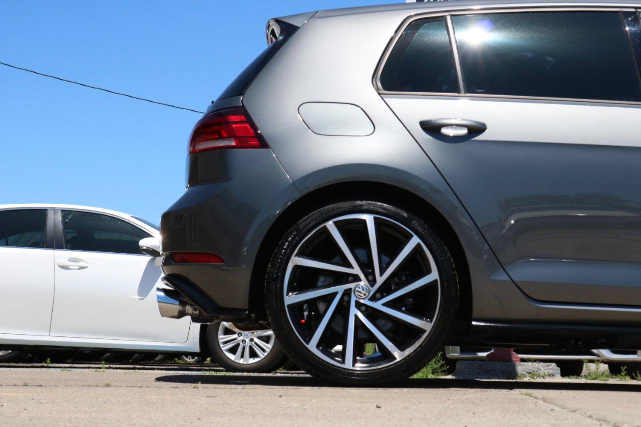 Used 2019 Volkswagen Golf 4-Door AWD/4WD image 11