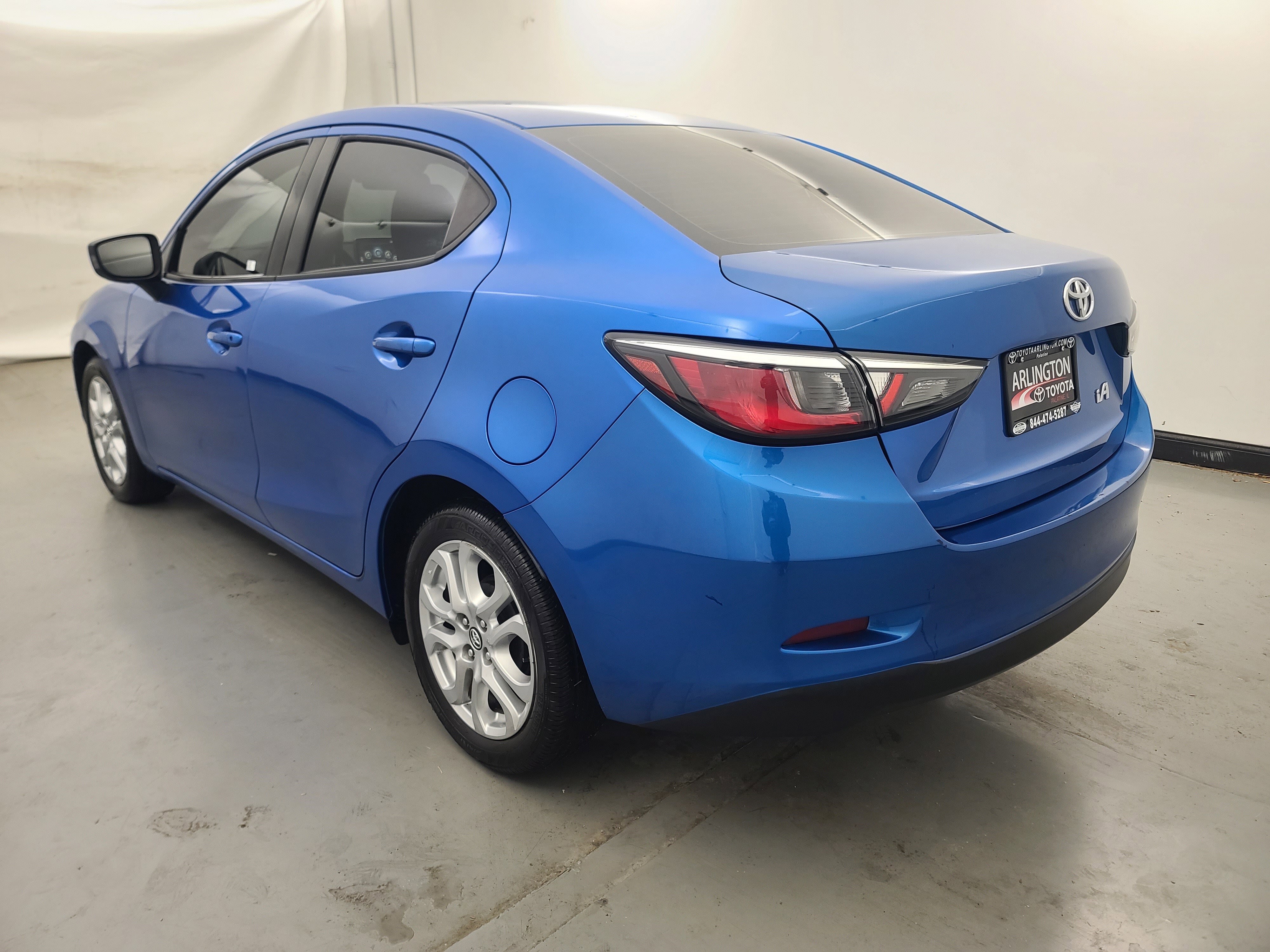 Used 2017 Toyota Yaris iA image 6