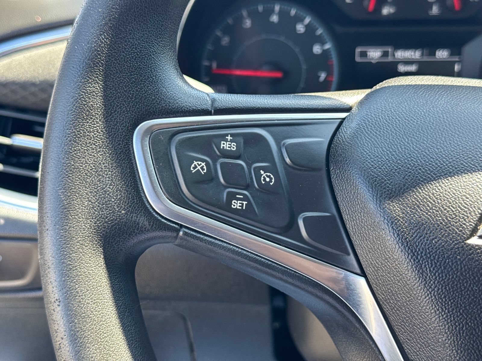 Used 2017 Chevrolet Malibu LT FWD image 26