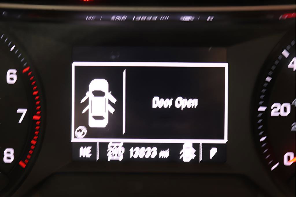 Used 2023 Chevrolet TrailBlazer LT w/ LPO, Blackout Package image 13