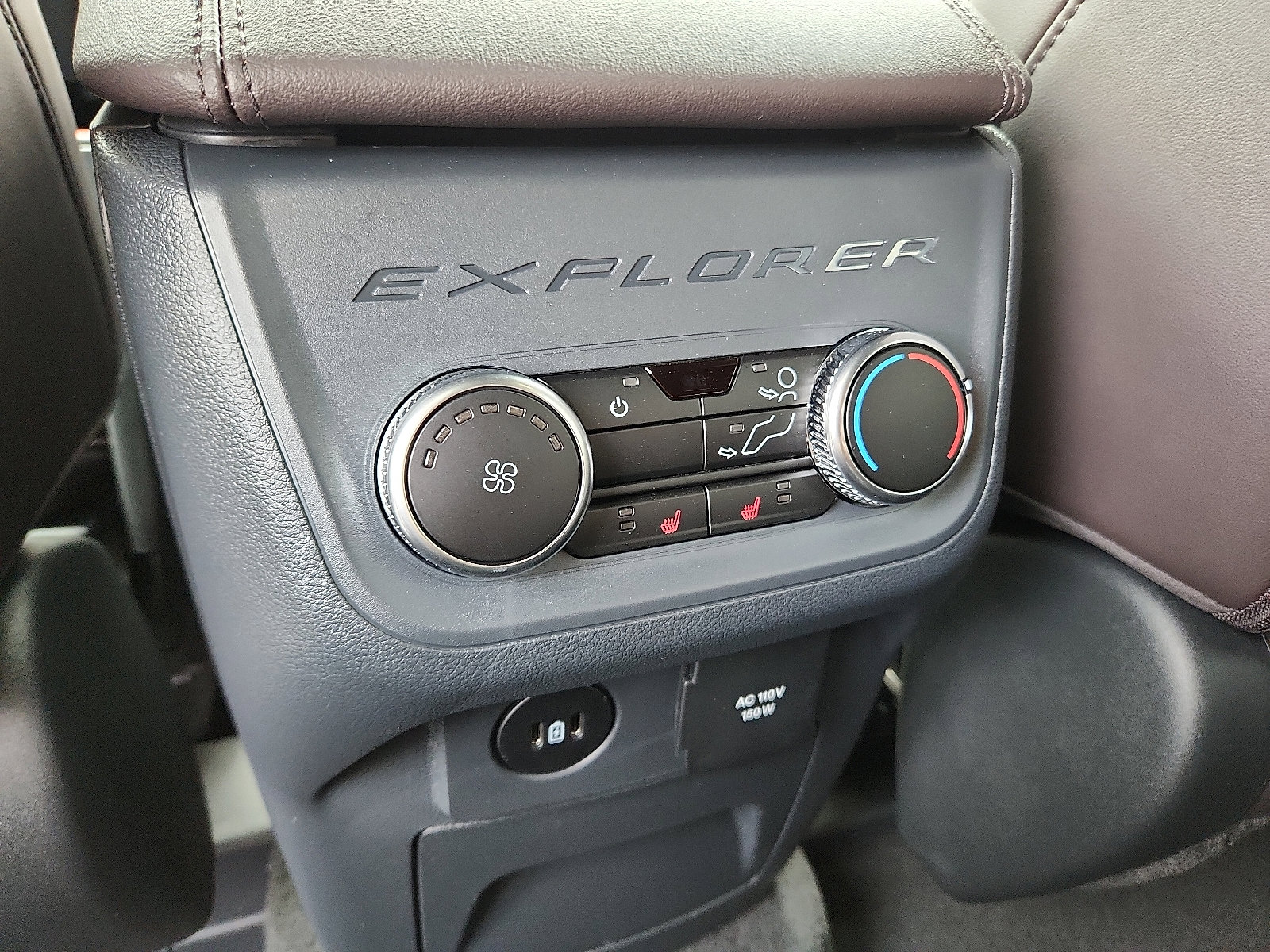 New 2025 Ford Explorer Platinum w/ Ultimate Package image 11