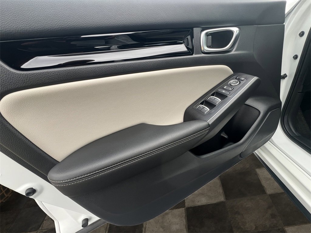 Used 2022 Honda Civic Sport Touring image 16