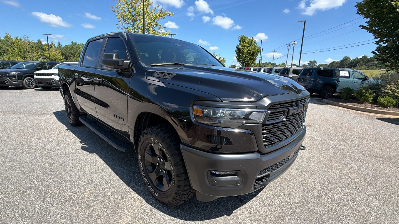 Used 2025 RAM 1500 Warlock AWD/4WD image 5