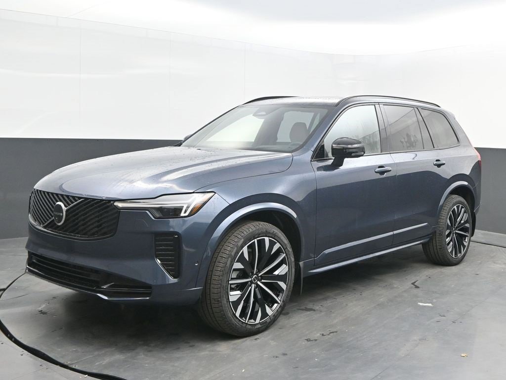 New 2026 Volvo XC90 B6 Ultra w/ Lounge Package image 3