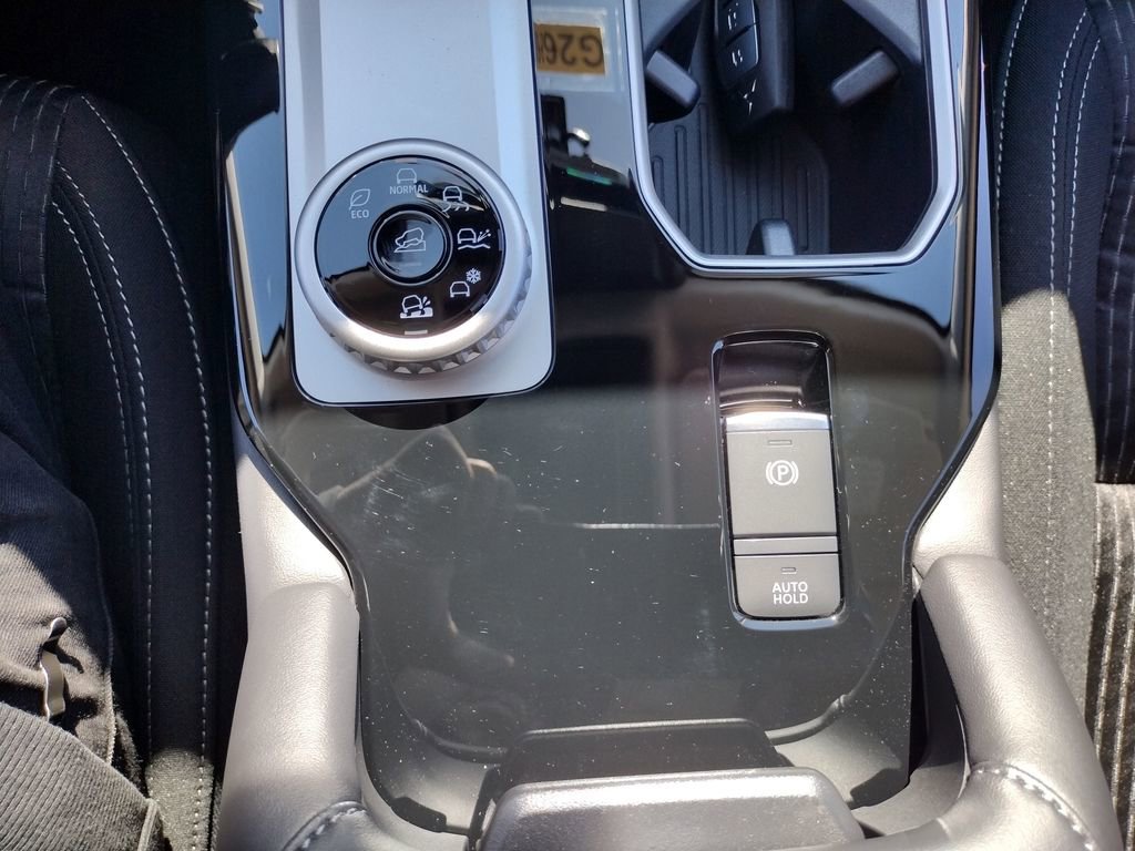 New 2026 Mitsubishi Outlander ES image 23