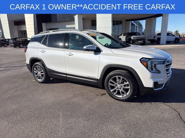 Used 2024 GMC Terrain SLT w/ Infotainment Package II image 14