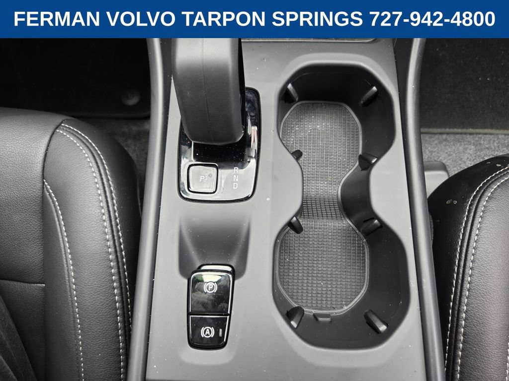 New 2026 Volvo XC40 B4 Core FWD image 28