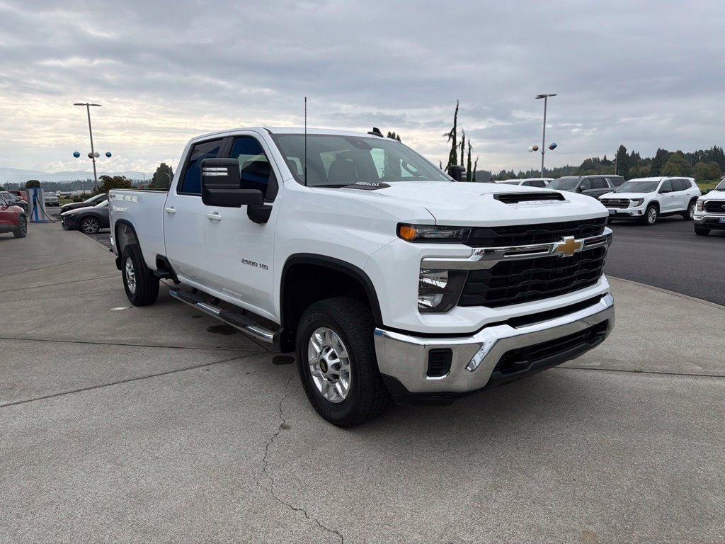 Used 2026 Chevrolet Silverado 2500 LT AWD/4WD image 8
