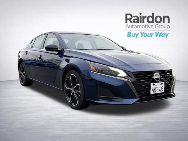 Used 2023 Nissan Altima 2.5 SR
