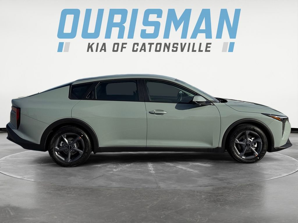New 2025 Kia K4 LXS image 7