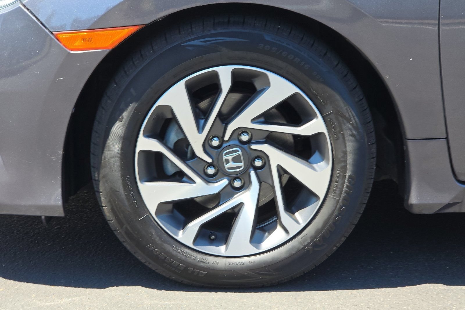 Used 2016 Honda Civic EX image 25
