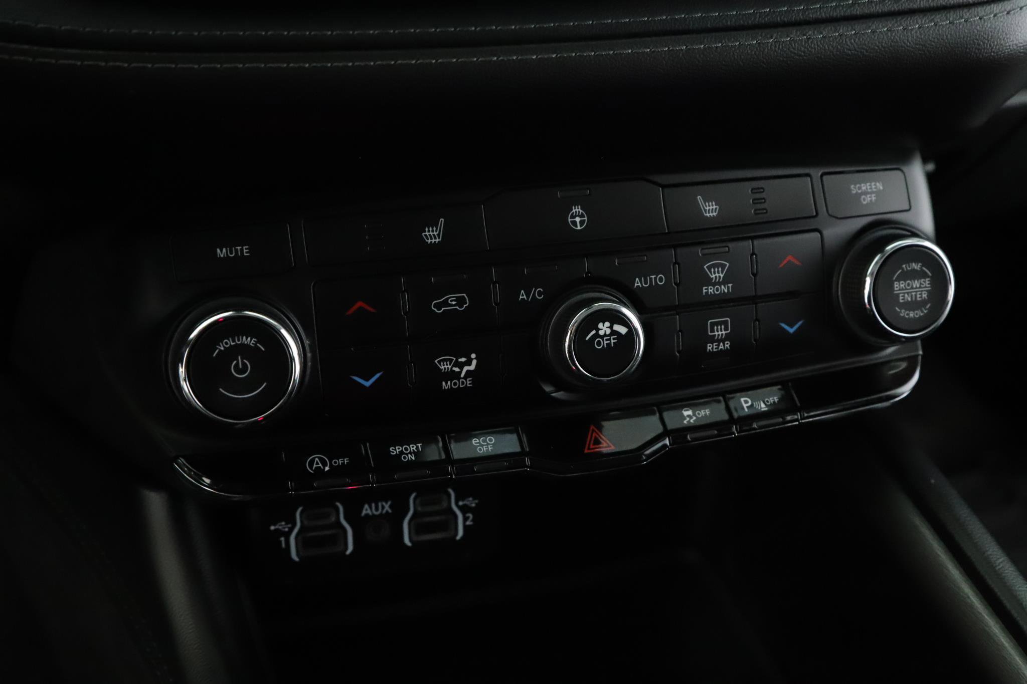 Used 2021 Dodge Durango SXT image 13