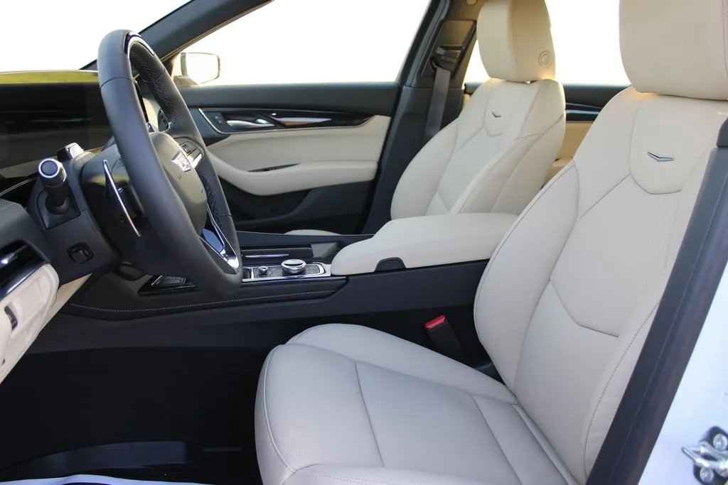 New 2026 Cadillac CT5 Premium Luxury image 9