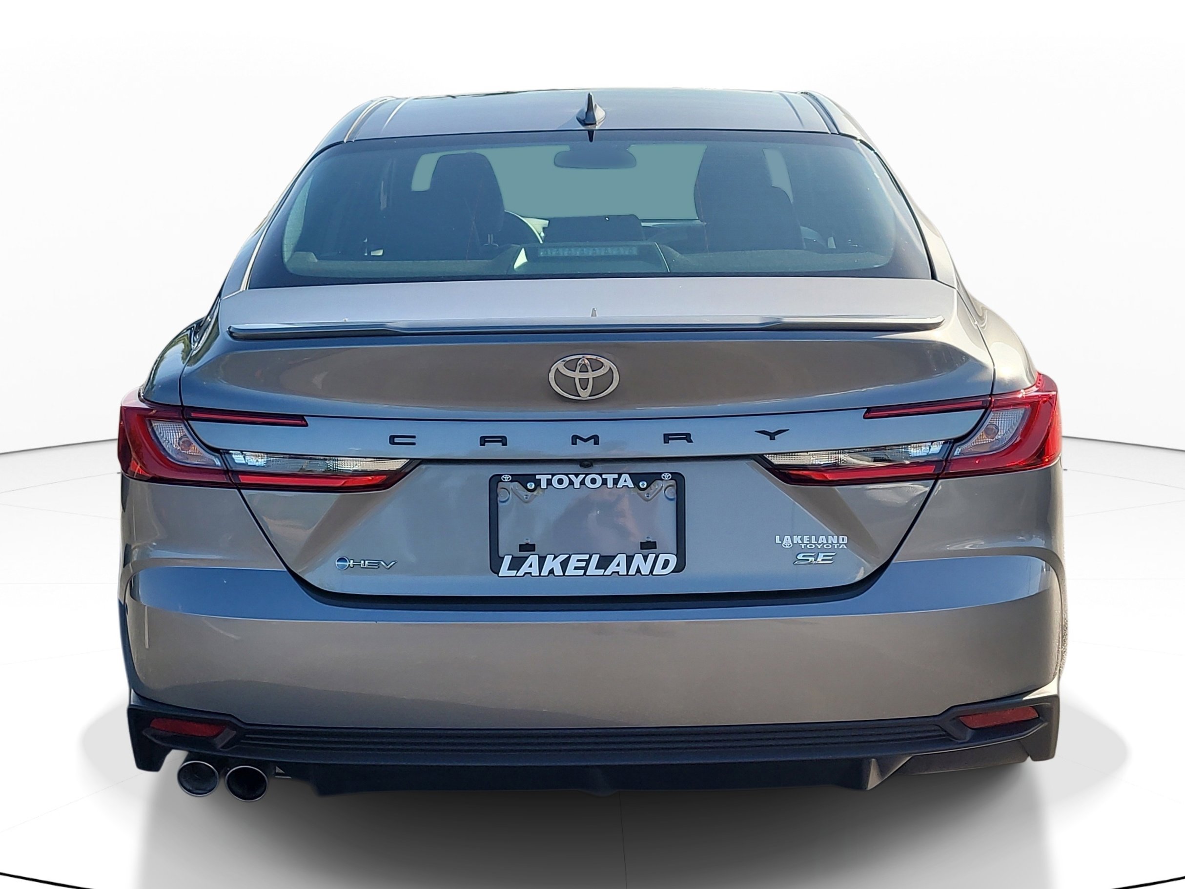 Used 2025 Toyota Camry SE FWD image 6