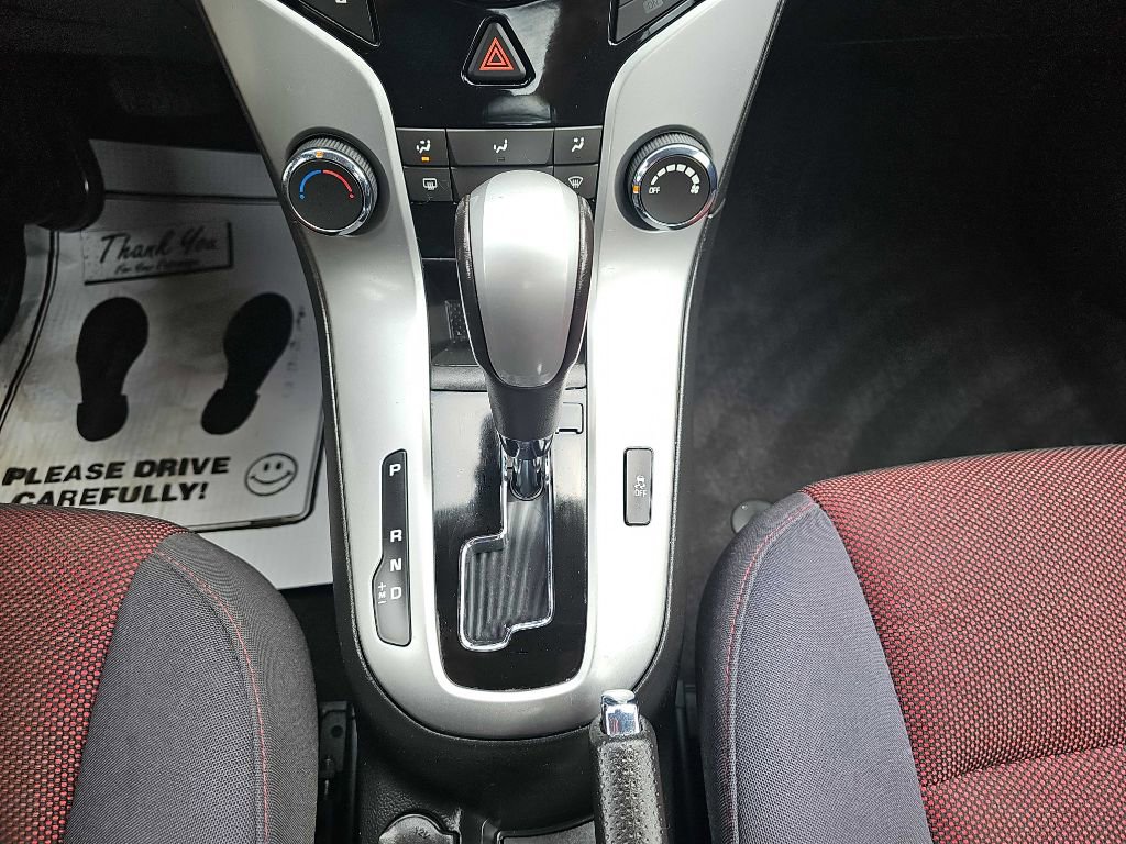 Used 2013 Chevrolet Cruze LT w/ RS Package image 36