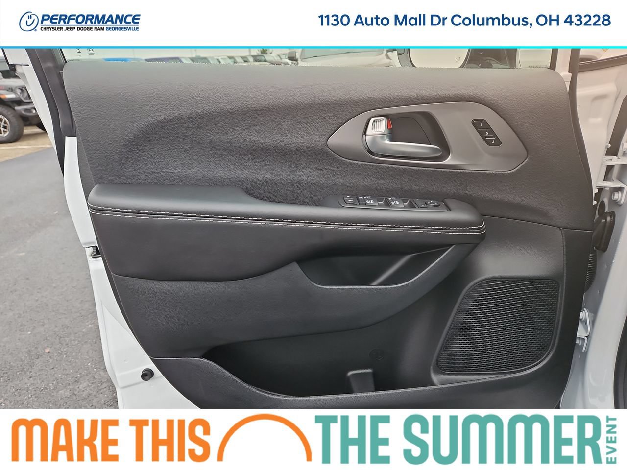 New 2026 Chrysler Pacifica Select w/ S Appearance Package FWD image 19