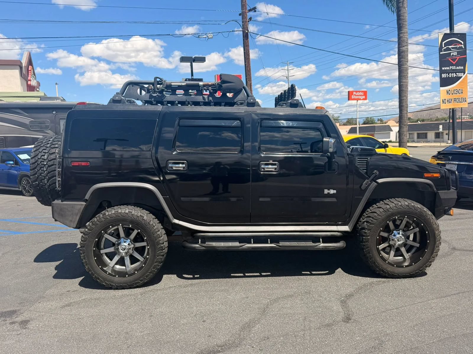 Used 2003 HUMMER H2 w/ Preferred Equipment Group AWD/4WD image 8