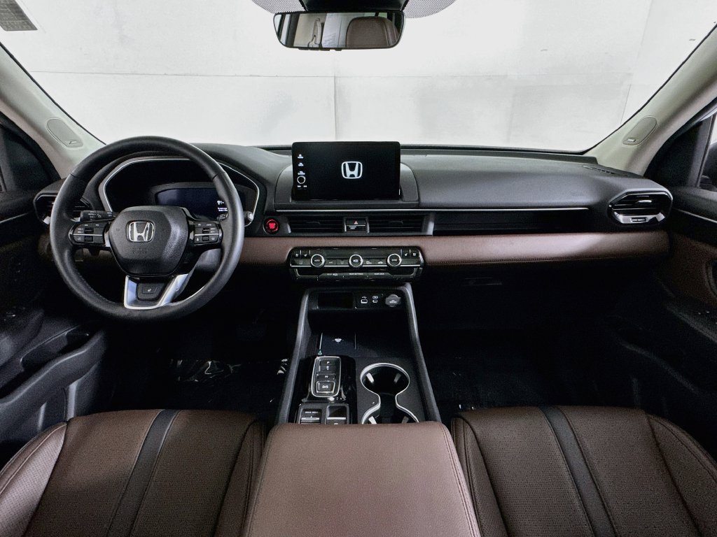 Used 2024 Honda Pilot Elite image 31