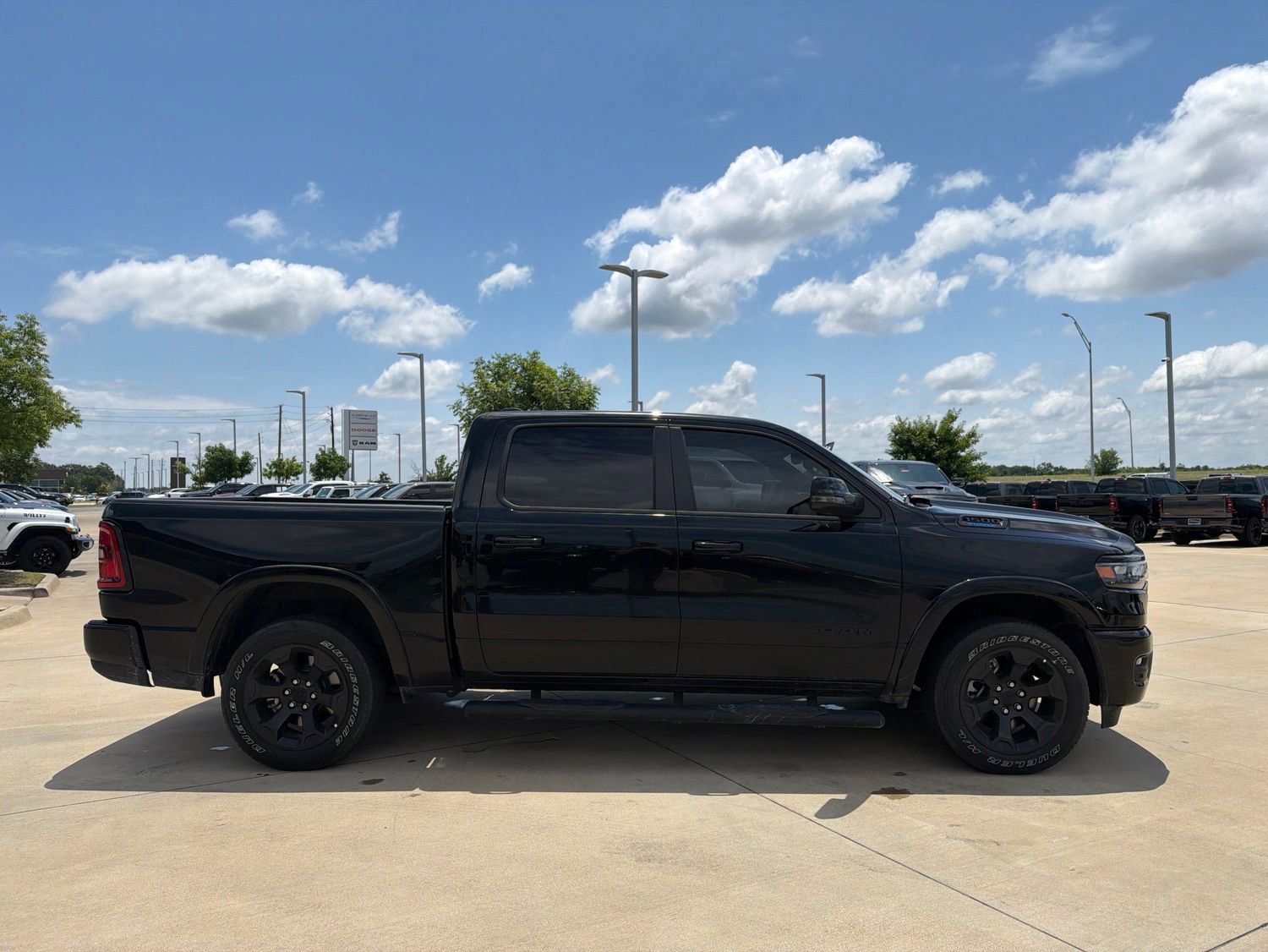 Used 2025 RAM 1500 Big Horn AWD/4WD image 5