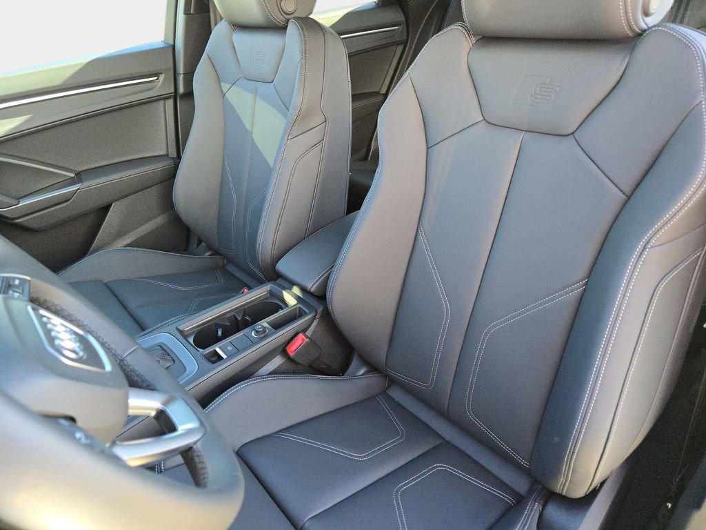 Certified 2025 Audi Q3 2.0T Premium w/ Convenience Package image 15